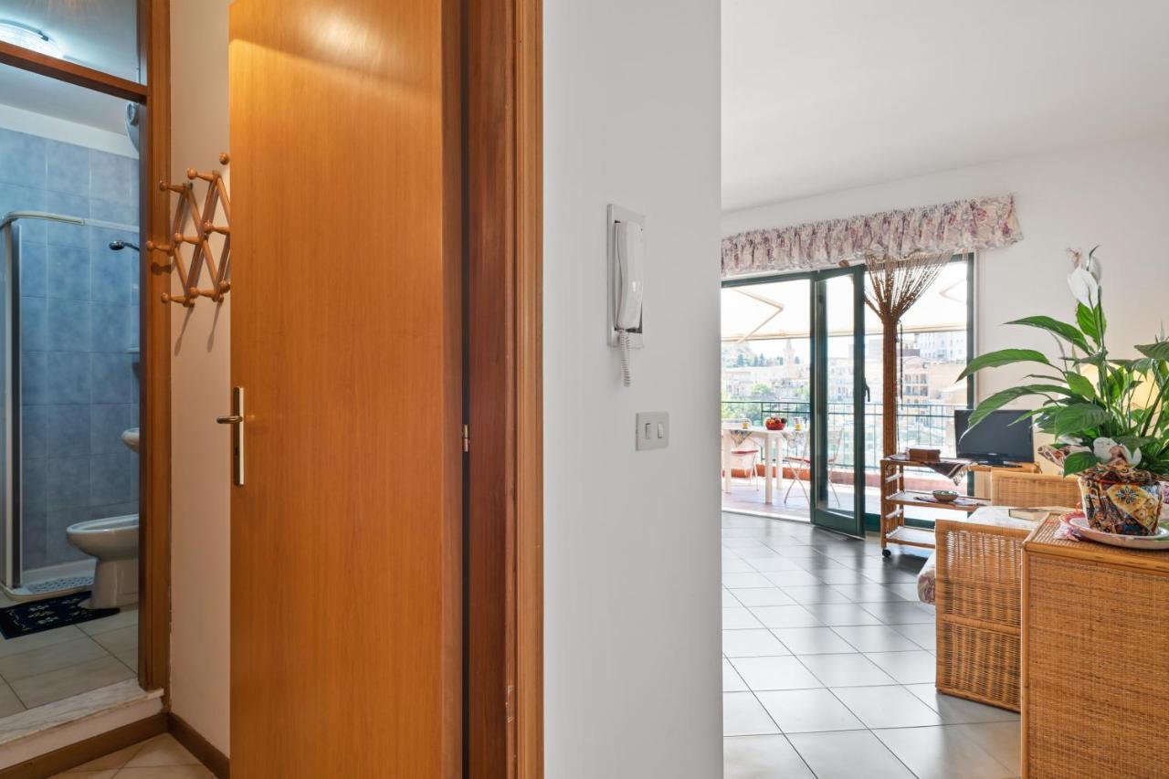 Taormina Comfortable Apartment With Terrace Εξωτερικό φωτογραφία